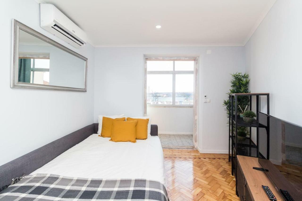 Olá Lisbon - Lapa with Panoramic View II Apartamento Exterior foto