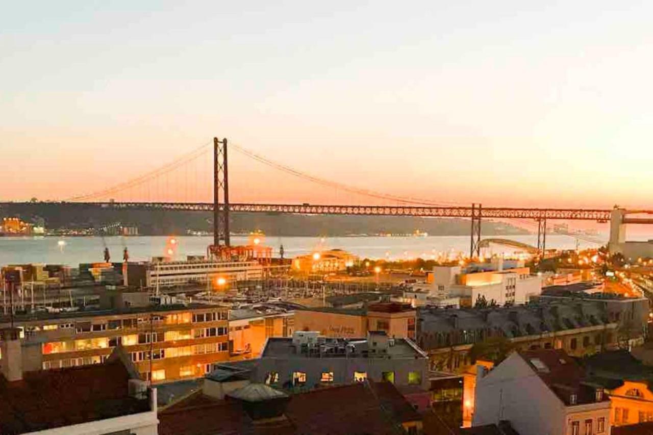 Olá Lisbon - Lapa with Panoramic View II Apartamento Exterior foto